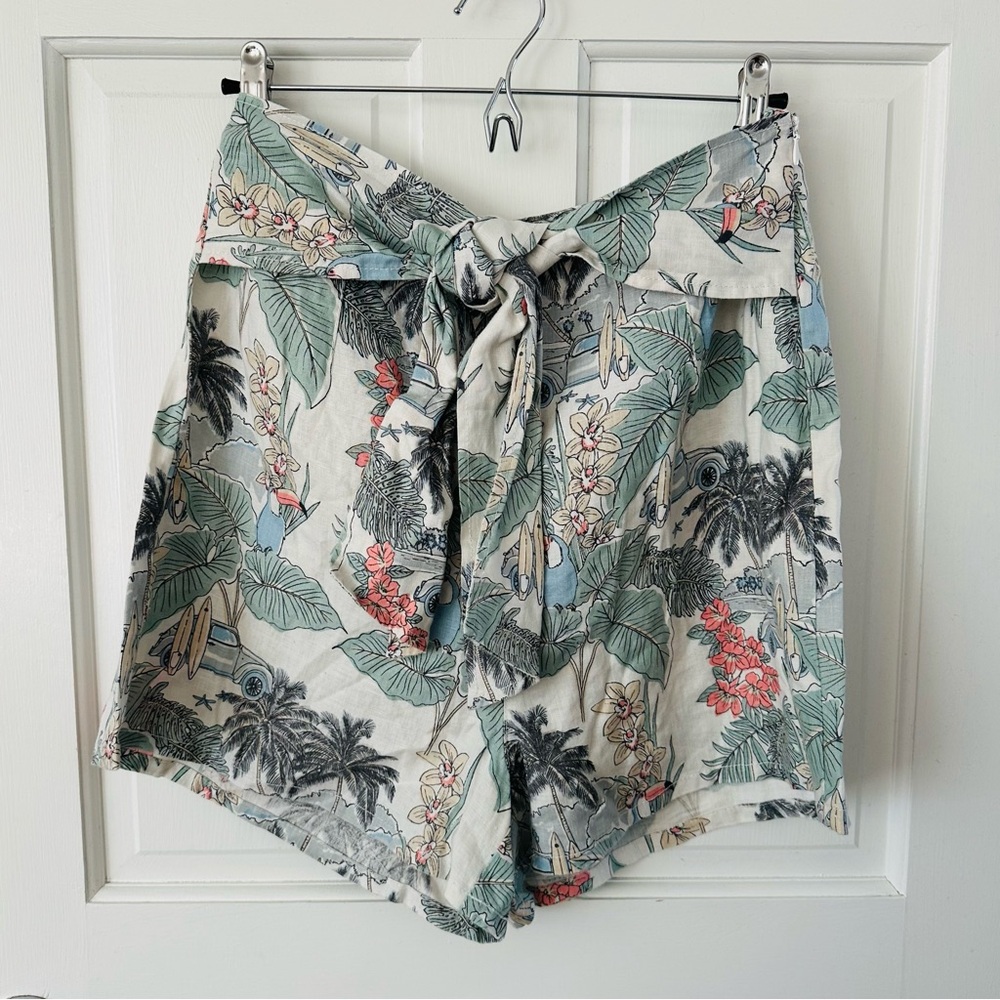 Artisan Ny High Waist Tropical Print Shorts — Cream, Green, Coral, Black